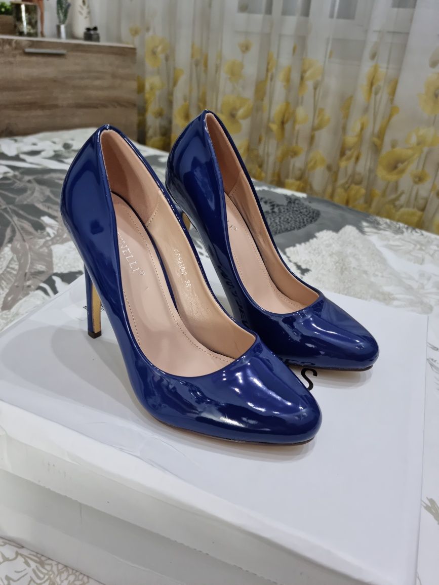 Pantofi nr 35 Botinelli Noi  bleumarin