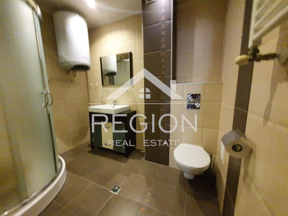 Дава се под наем Тристаен апартамент в Варна, Левски - 100 кв.м за 860 € - Снимка #10