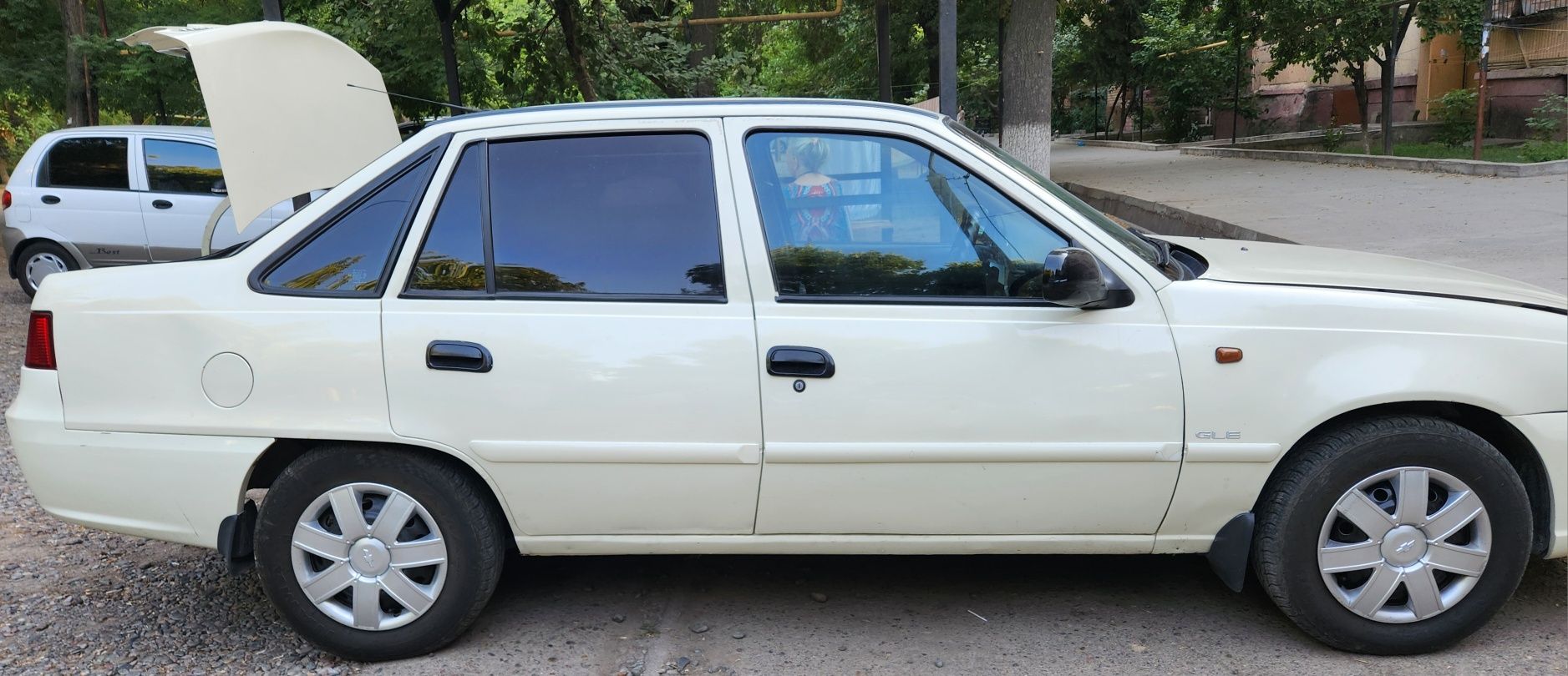 Nexia 2 sotiladi