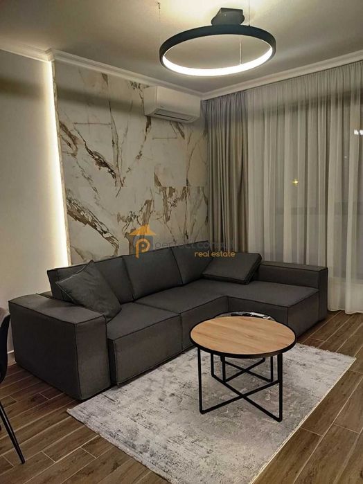 Двустаен апартамент в Младежки Хълм