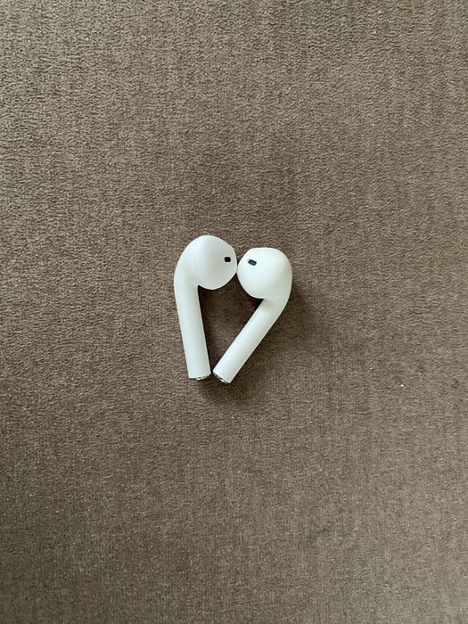 vand casti copie dupa iphone