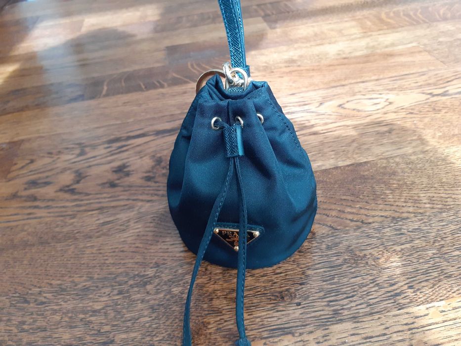 Аксесоари за чанти, 
Prada
Ключодържател Re-Edition 1978