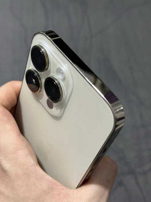 iPhone 14 Pro Max Gold