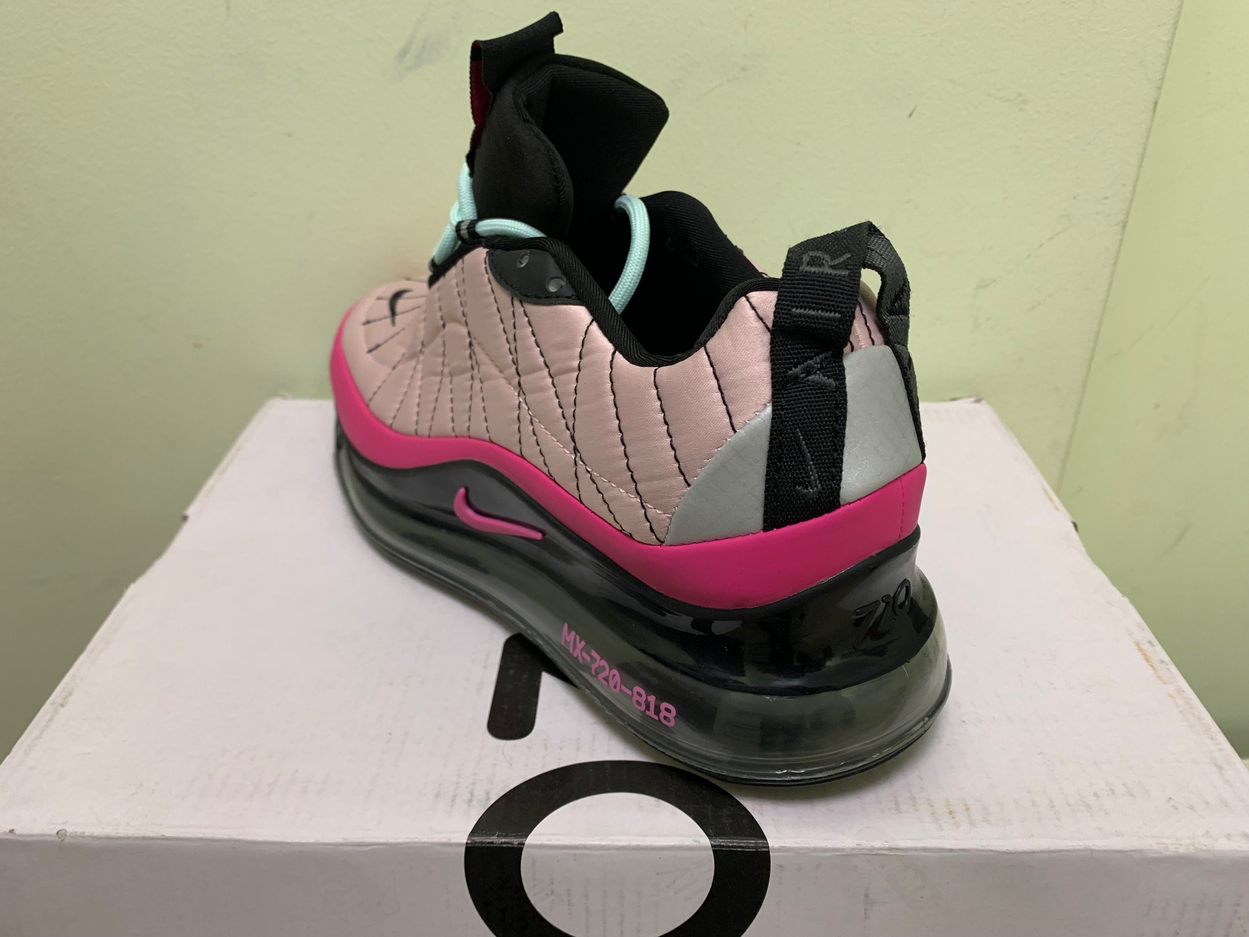Нови дамски маратонки Nike Air Max 720 pink размер 37.5