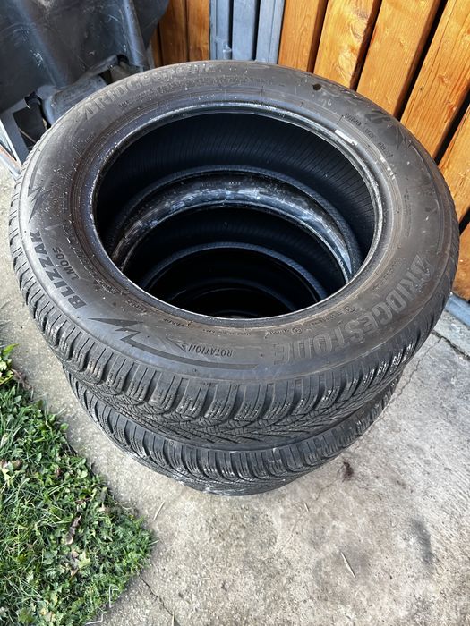 4xAnvelope iarna Bridgestone  Bilzzak 205 60  16