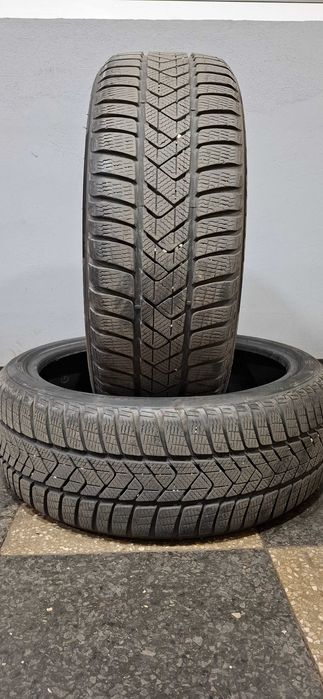 2бр. 225/40/20 Pirelli RFT 6.2mm грайфер, дот 22г. Безплатен монтаж