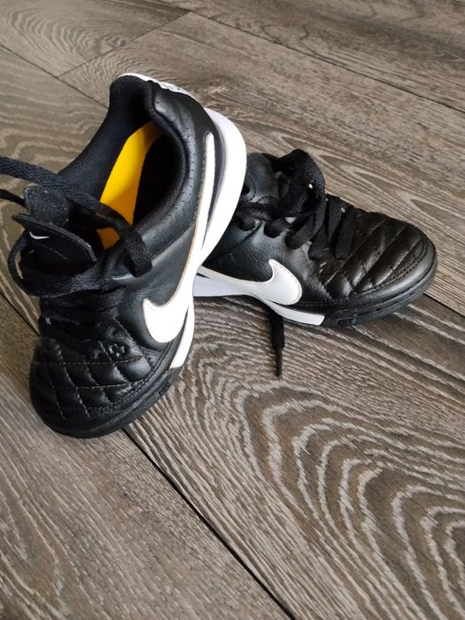 Adidasi ghete fotbal sintetic copii Nike tiempo 28,5 piele