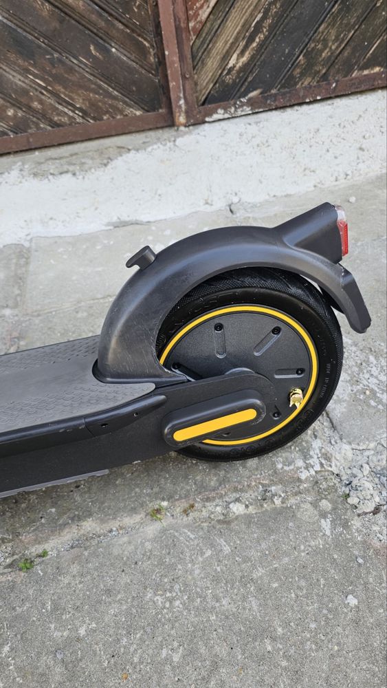 тротинетка Ninebot G30 max
