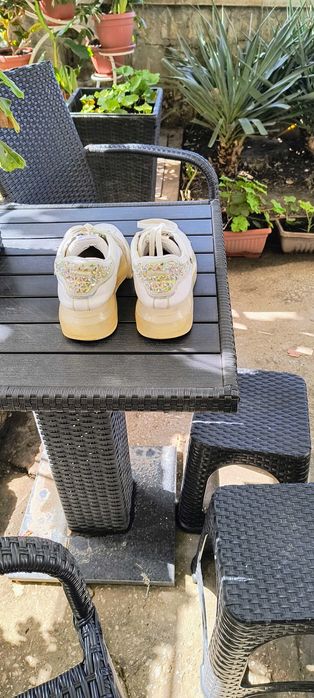 Обувки втора употреба Карл Лагерфелд