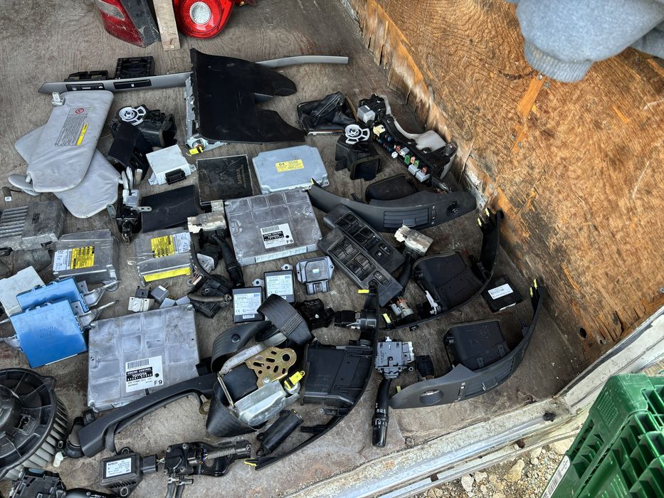 Интериор Тойота Корола Версо 2 2004- 2008г