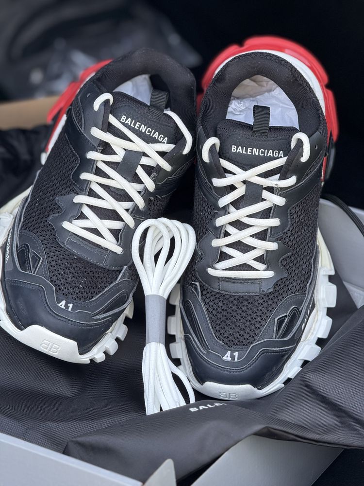 Vand adidasi Balenciaga Track 3 originali