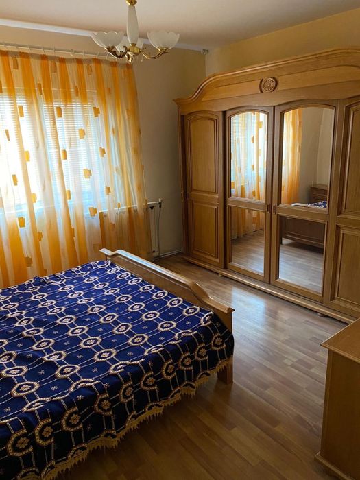 Inchiriez apartament 3 camere