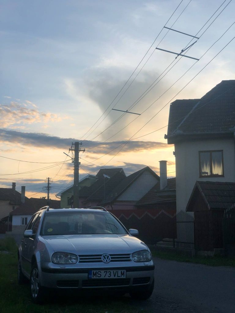 Vând golf 4 1.9 Axr