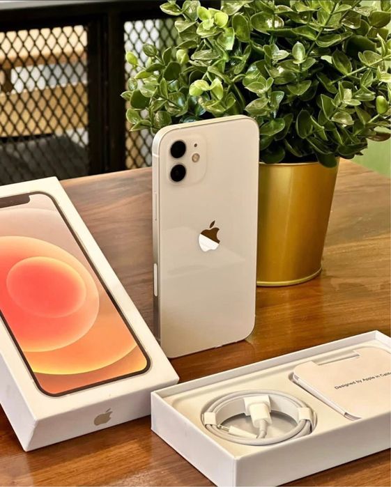 iPhone 12 cu 95 % Bateria