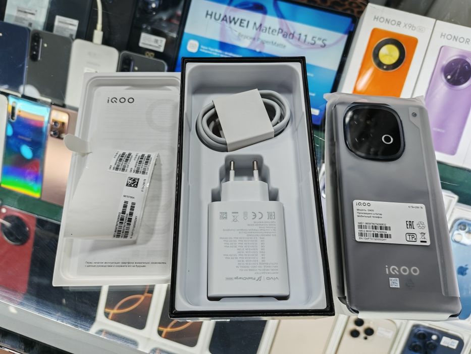 Iqoo Neo 10 8/256 Gb sotiladi