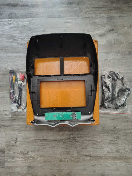 Rama navigatie, dedicata mitsubischi asx+cabuz+cabluri 250 lei