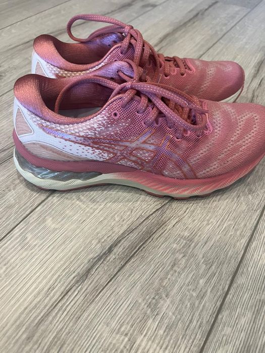 Adidași de alergat Asics mărimea 39