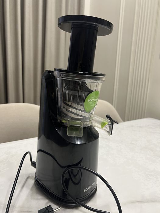 Шнековая соковыжималка