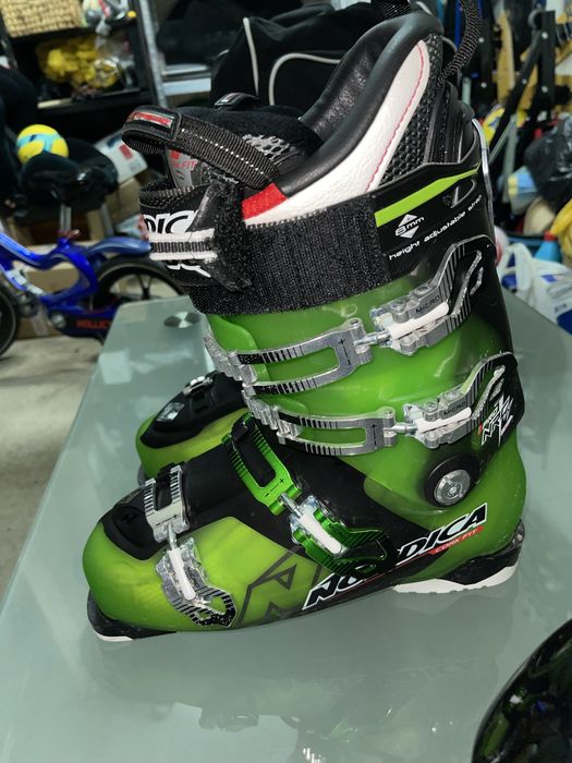 Ски обувки - 285