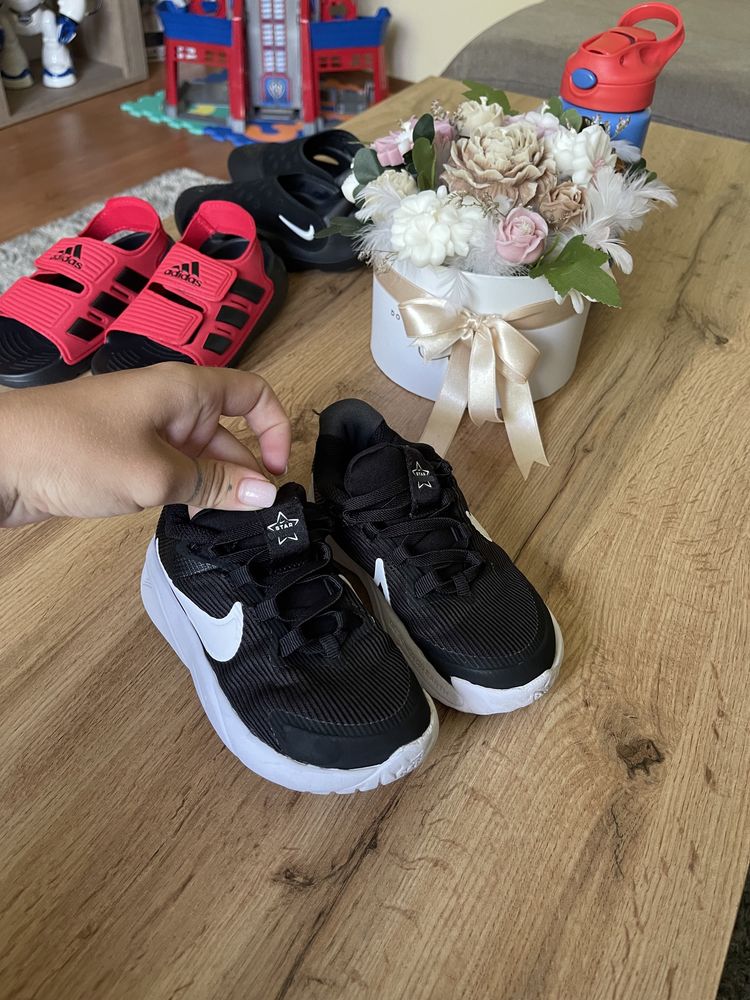 Маратонки Nike
