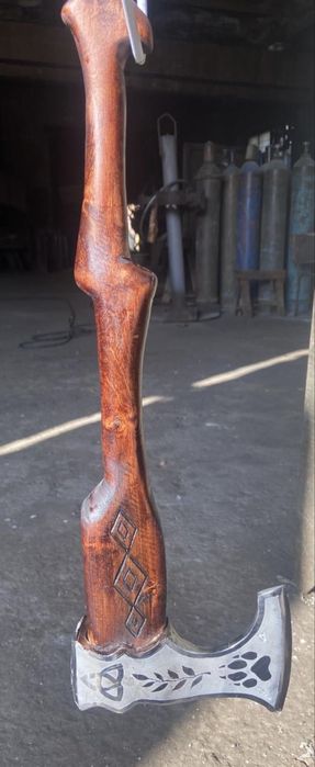 Продам скандинавский топор ручной работы