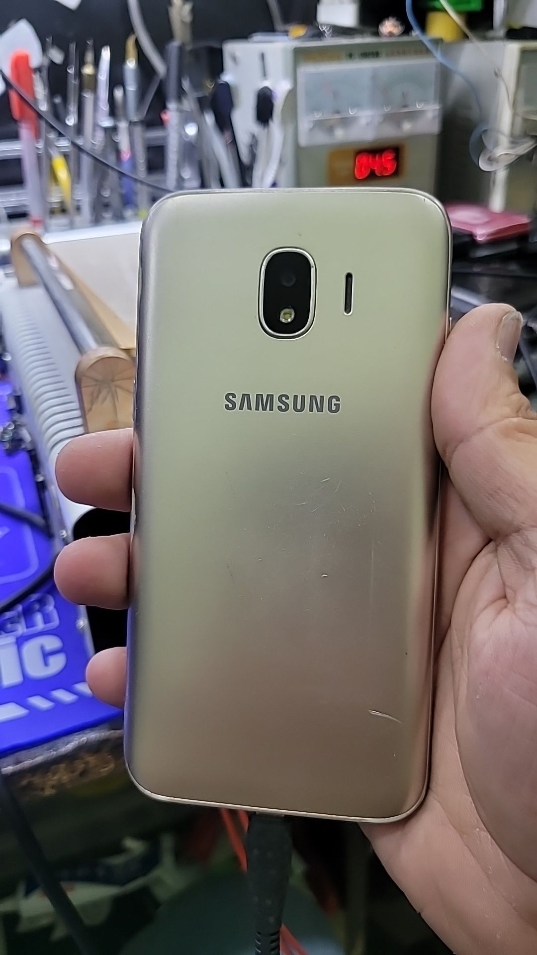 Samsung j2 2018 sotiladi