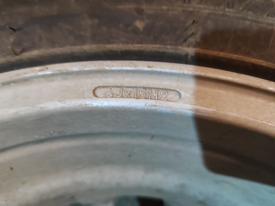 Джанти с гуми 5x114.3 15" 60.1