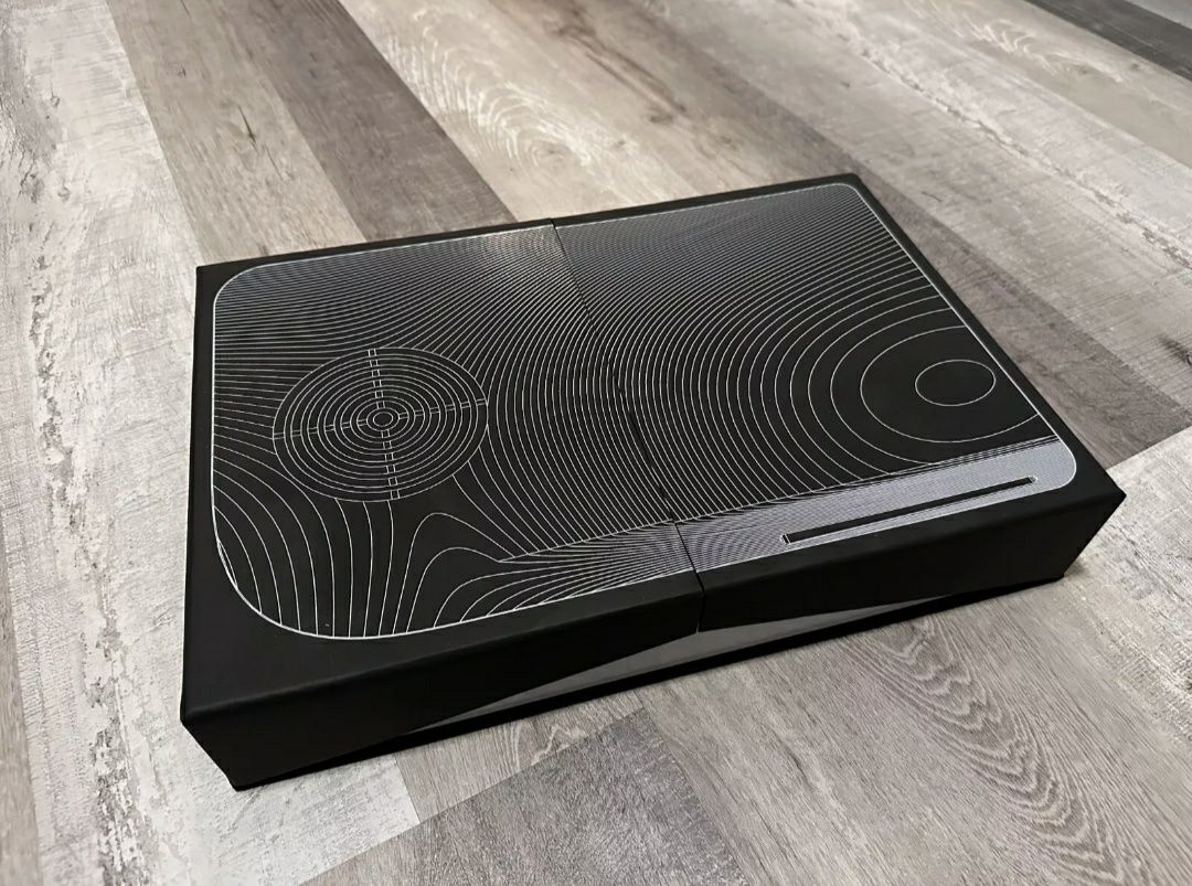 Внешние белые панели DBrand 2.0 со скошенными краями для Playstation 5