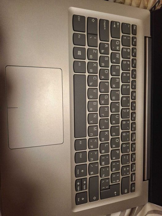 Продава се лаптоп Lenovo