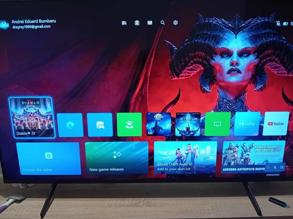 Vând Xbox Series S