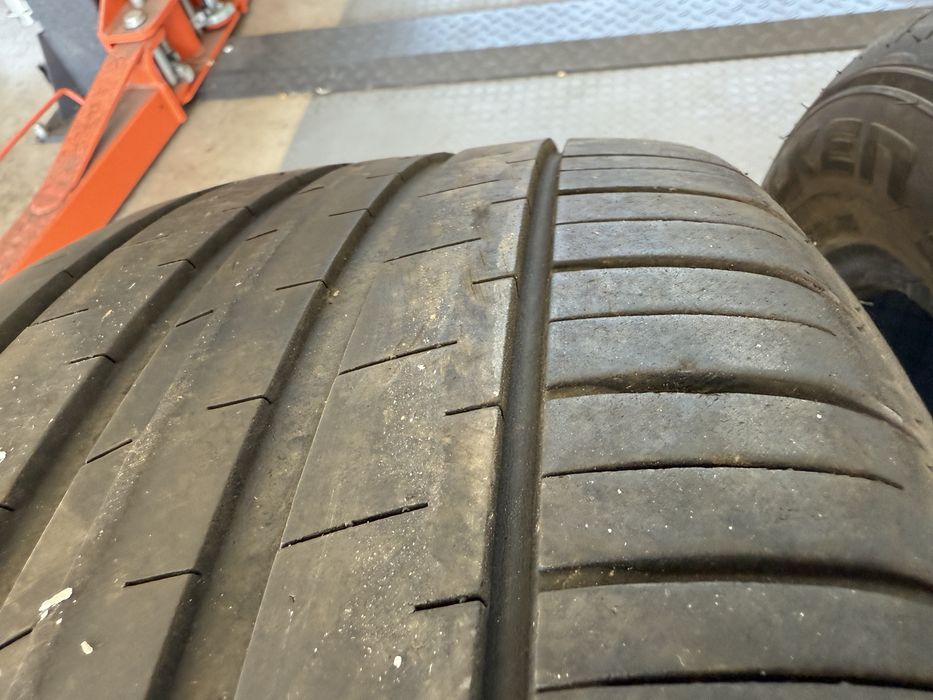 4бр. Отлични Летни Гуми 235/55R/17 -FALKEN- DOT:3822- 6.1мм+5.1мм