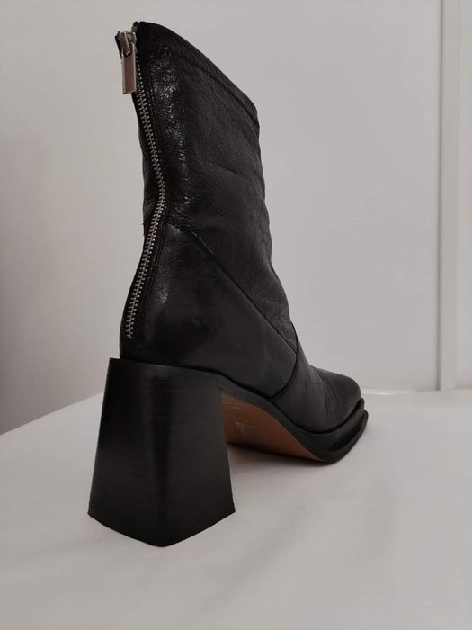 Papuci de dama din piele