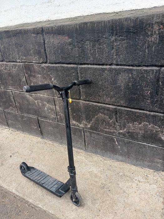 Продам трюкавой самокат