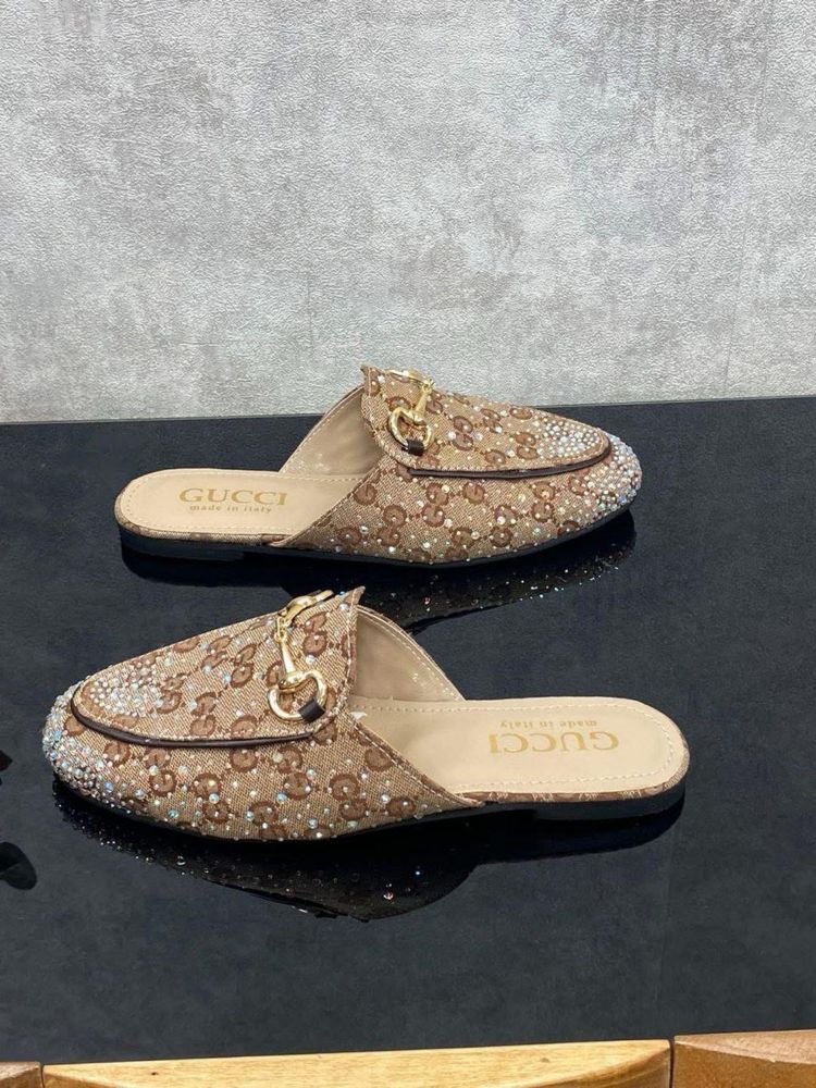 Дамски чехли Gucci с камъни