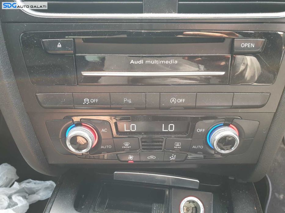 Navigatie MMI Unitate Radio CD Player Audi Multimedia Audi A4 B8 B8.5 Facelift 2008 - 2015 [C5464]