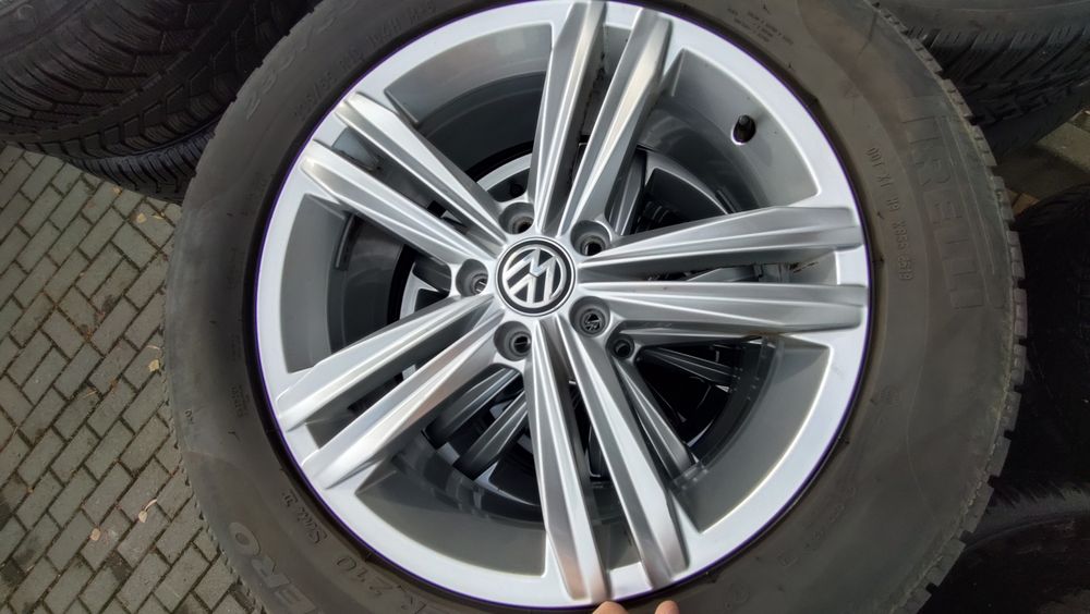 Roti iarna 235/55 R18 pt Tiguan