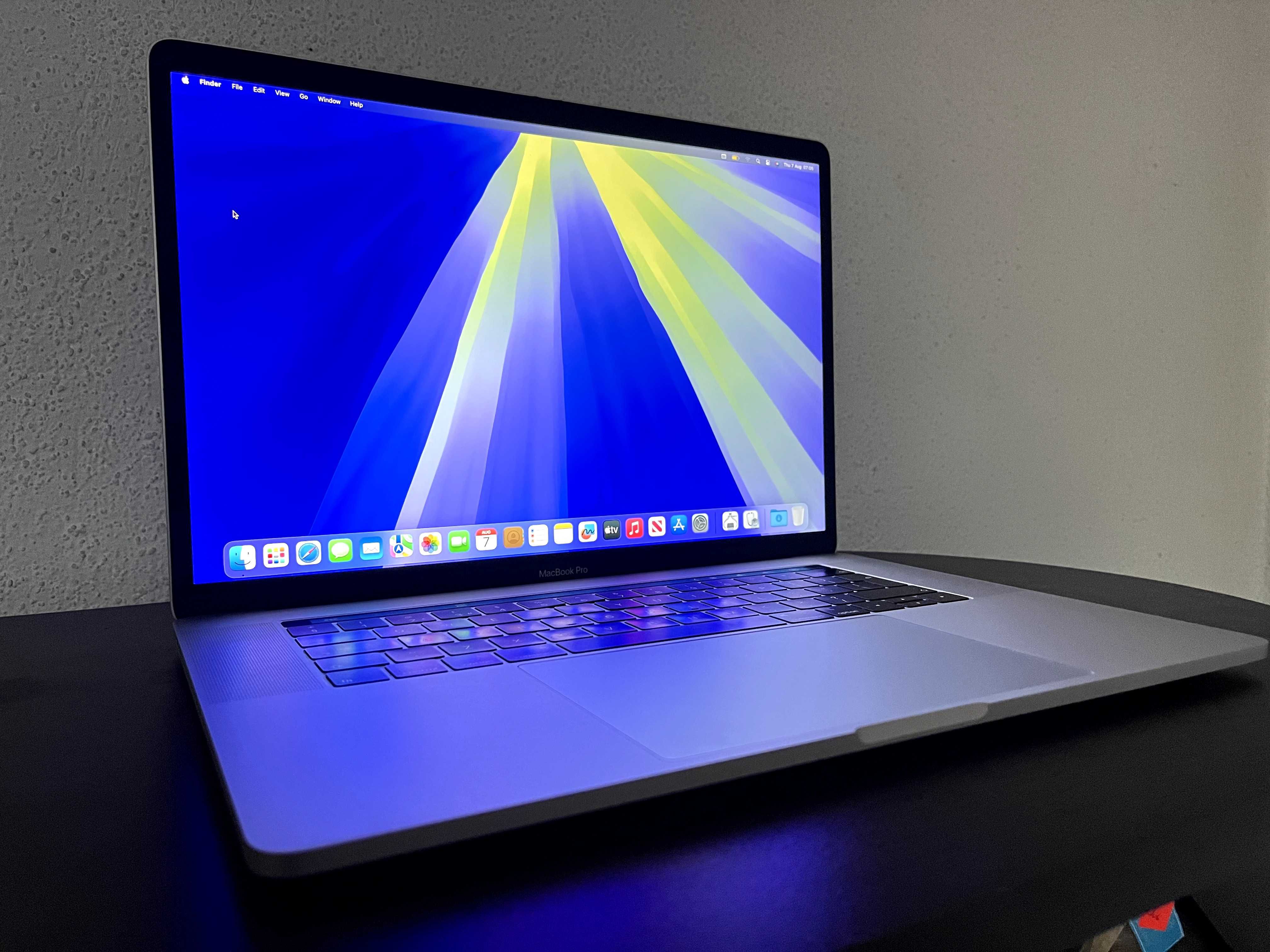 Apple MacBook PRO 15 A1990 i7 2.6Gz 16GB 500GB NVMe Touch Bar