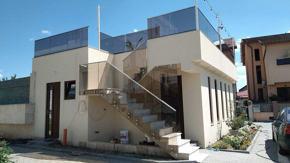 Balustrada de sticla