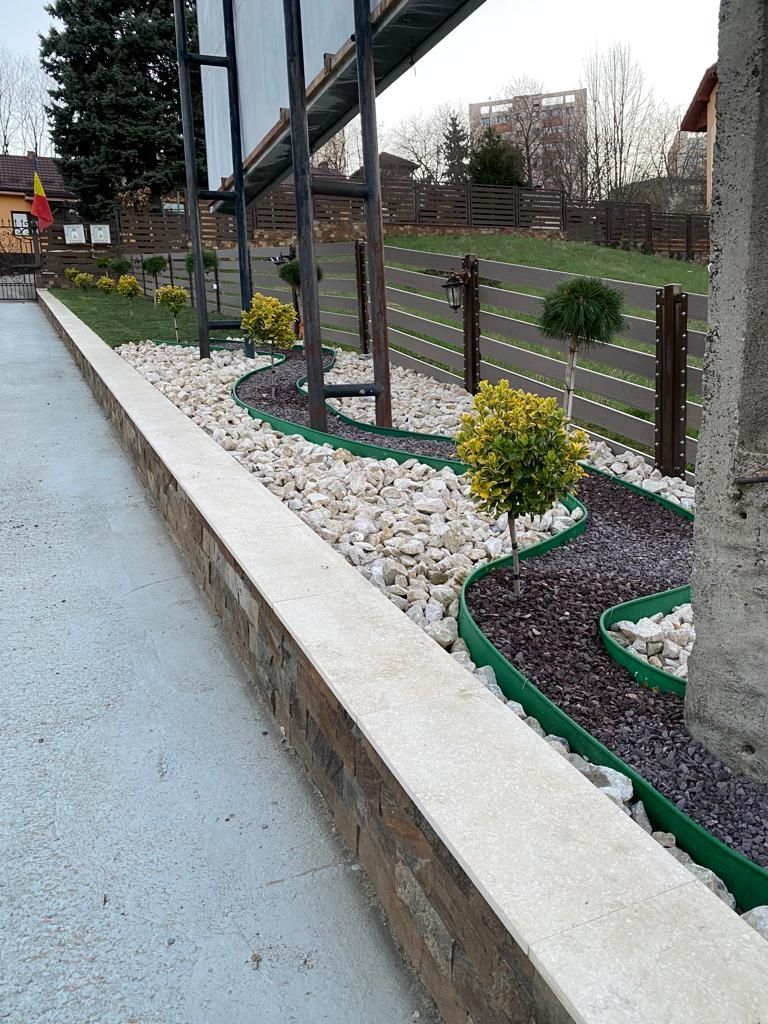 Gradina, amenajare, peisagistică, rulou gazon, sisteme de irigare