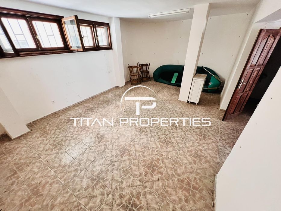 Дава се под наем Магазин в Бургас, Център - 189 кв.м за 612 € - Снимка #6