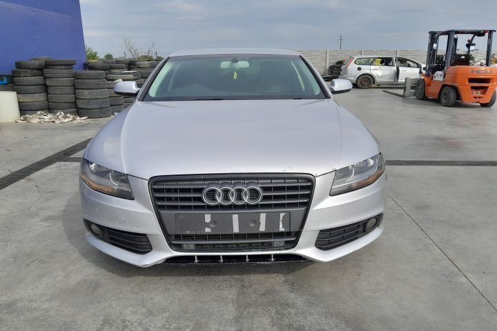 Dezmembrez Audi A4 B8/8K [2007 - 2011] Sedan 4-usi 2.0 TDI MT (170 hp