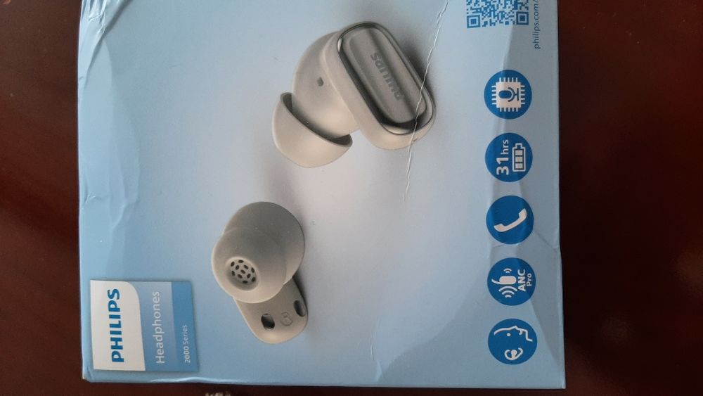 Наушники беспроводной, отличного качества. Фирма  PHILIPS