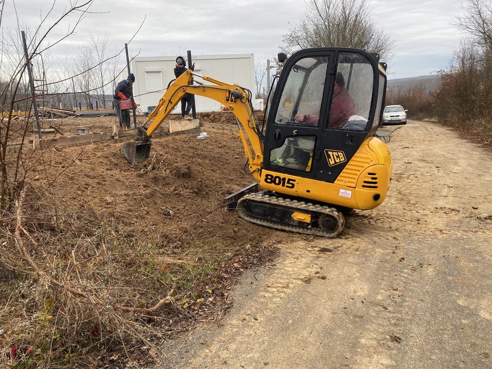 Inchiriez excavator jcb-bobcat santuri fose fundatii