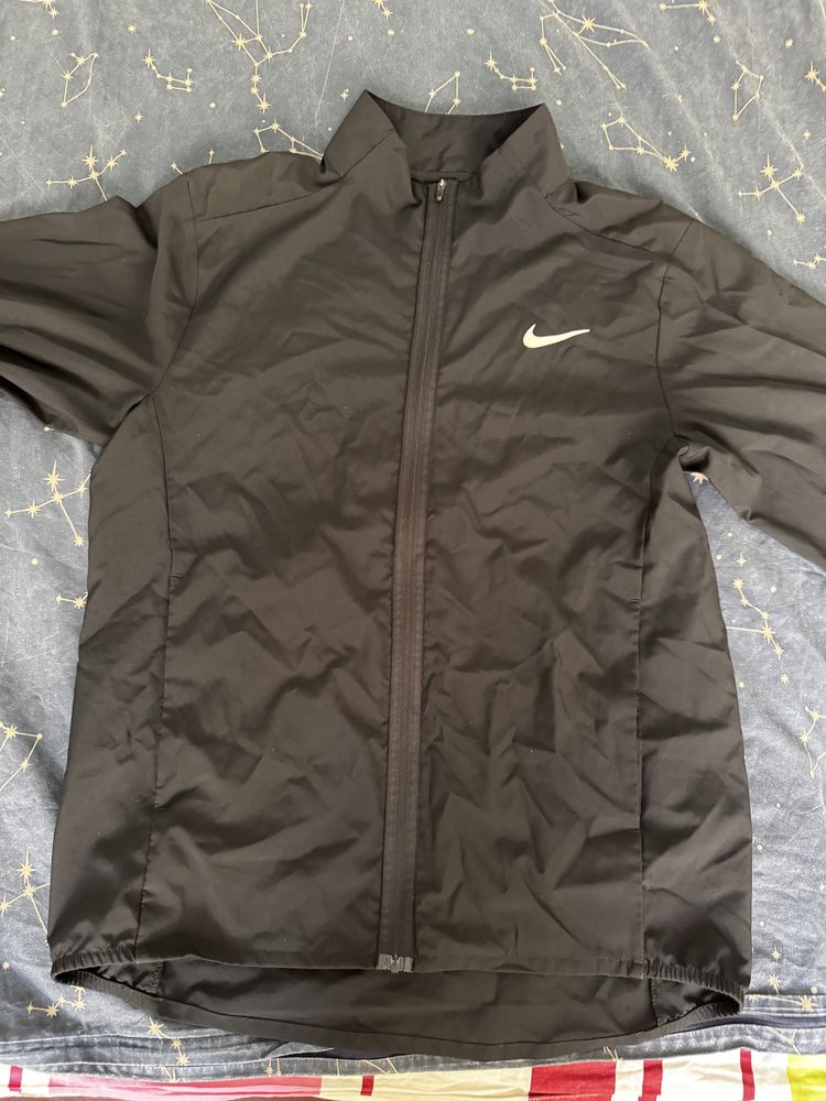 Nike Dri Fit ветровка S размер