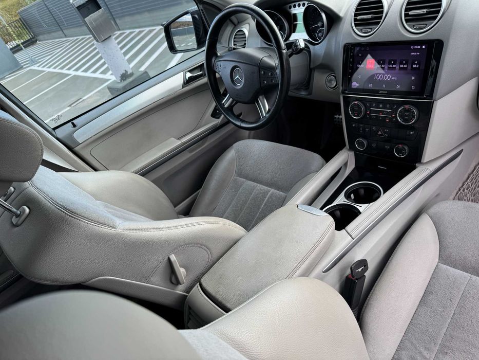 Mercedes Benz ML W164 4.0 V8 Autoutilitara