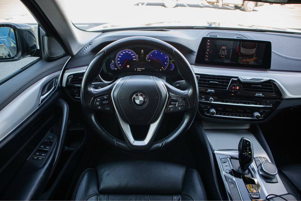 Bmw 530D G30 Xdrive Luxury Line 320 cp Istoric full Bmw