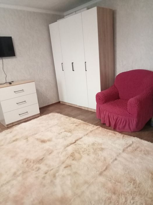 Сдаю 1,5ку  Дворец спорта посуточно почасова  Астана 12 Назарбаева 9/2