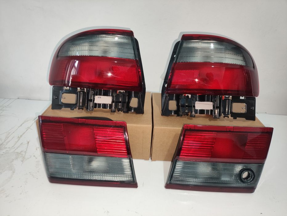 Карина Е задний фонарь седан