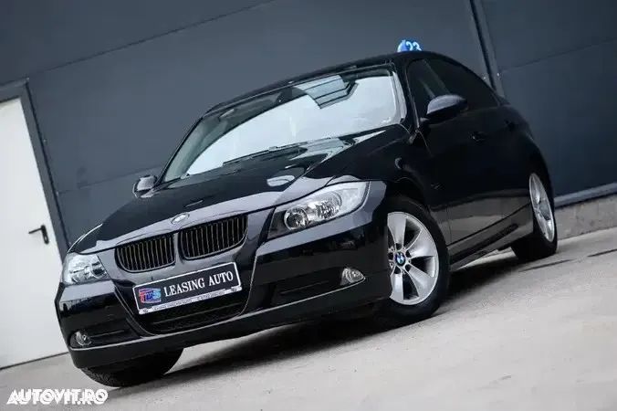 BMW Seria 3 Seria 3 320i//170 Hp// Navigatie//Vebasto//Kit ambreiaj nou