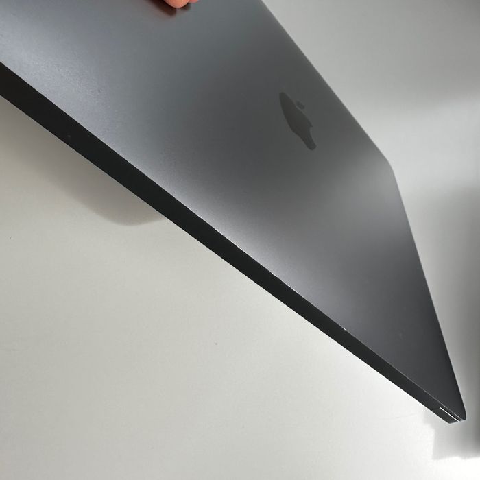 MacBook Pro 13” (M1, 2020)